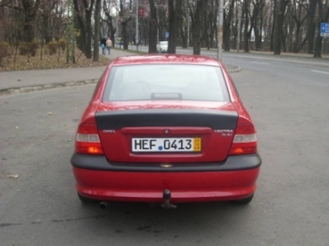 Opel vectra b motor 1,6i fabr 1997